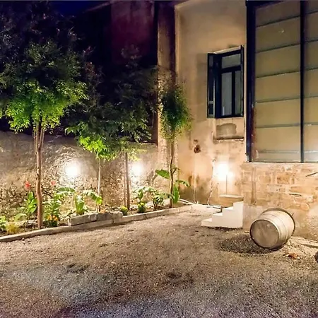 Aigli Seafront Loft-luxury Design Retreat * Kalamata