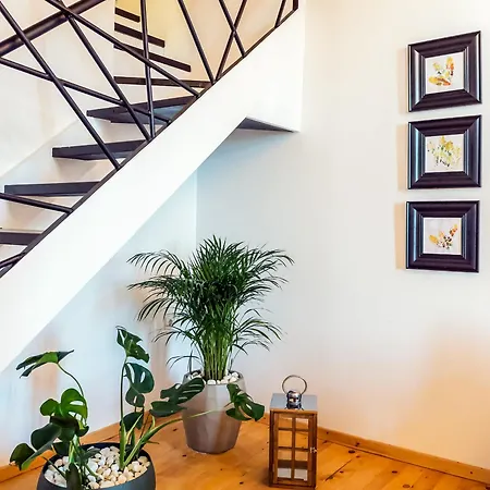 Dom wakacyjny Aigli Seafront Loft-luxury Design Retreat *