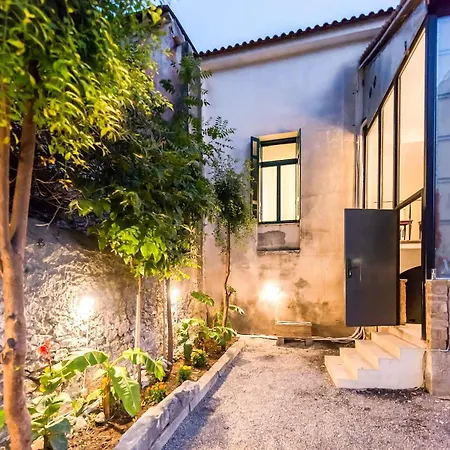 Aigli Seafront Loft-luxury Design Retreat Dom wakacyjny Kalamata