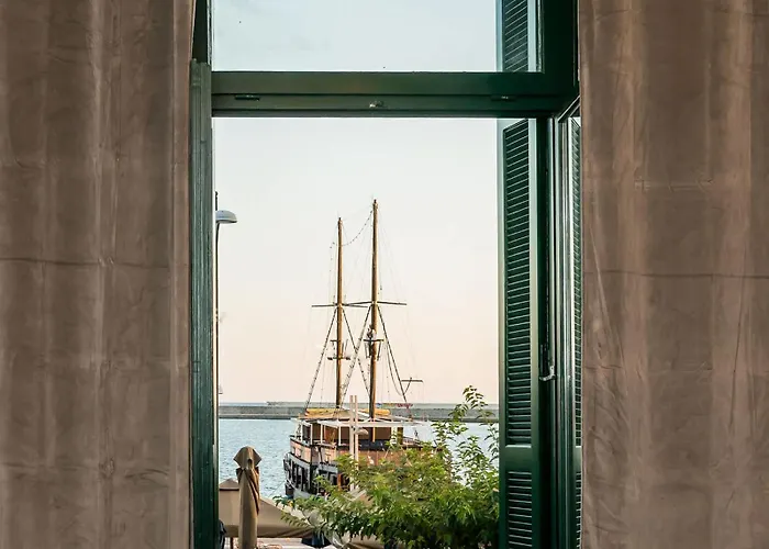 Aigli Seafront Loft-luxury Design Retreat Dom wakacyjny Kalamata